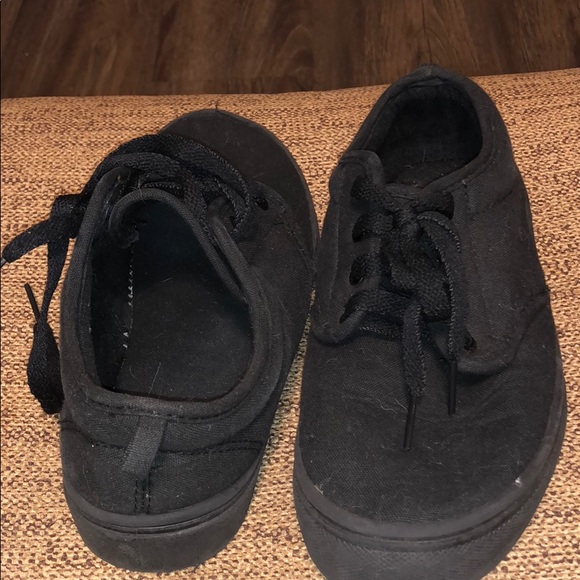 Shoes - Picture 2 of 2